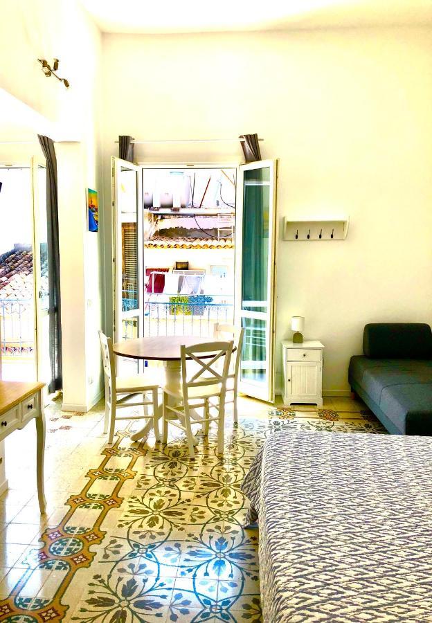 Casa Colore Loft 卡斯泰拉马莱 外观 照片